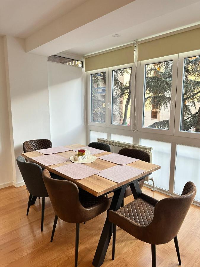 Apartamento De Lucerito Leilighet Jaca Eksteriør bilde